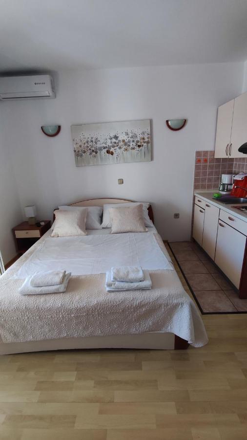 Antonio Apartments Kozino Bagian luar foto